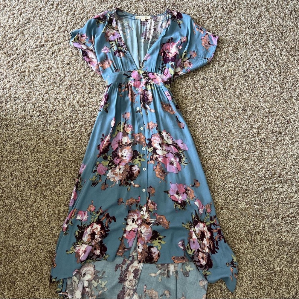 VICI Collection Dusty Blue Floral Midi Dress